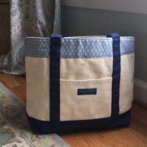 Large Vinyard Vines Tote Beach Bag